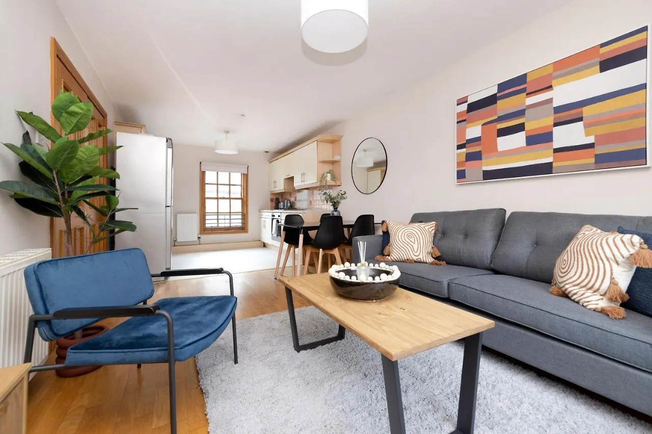 Apartment Joivy Bright And Cosy Flat Near The Scotland Gallery Edinburgh United Kingdom