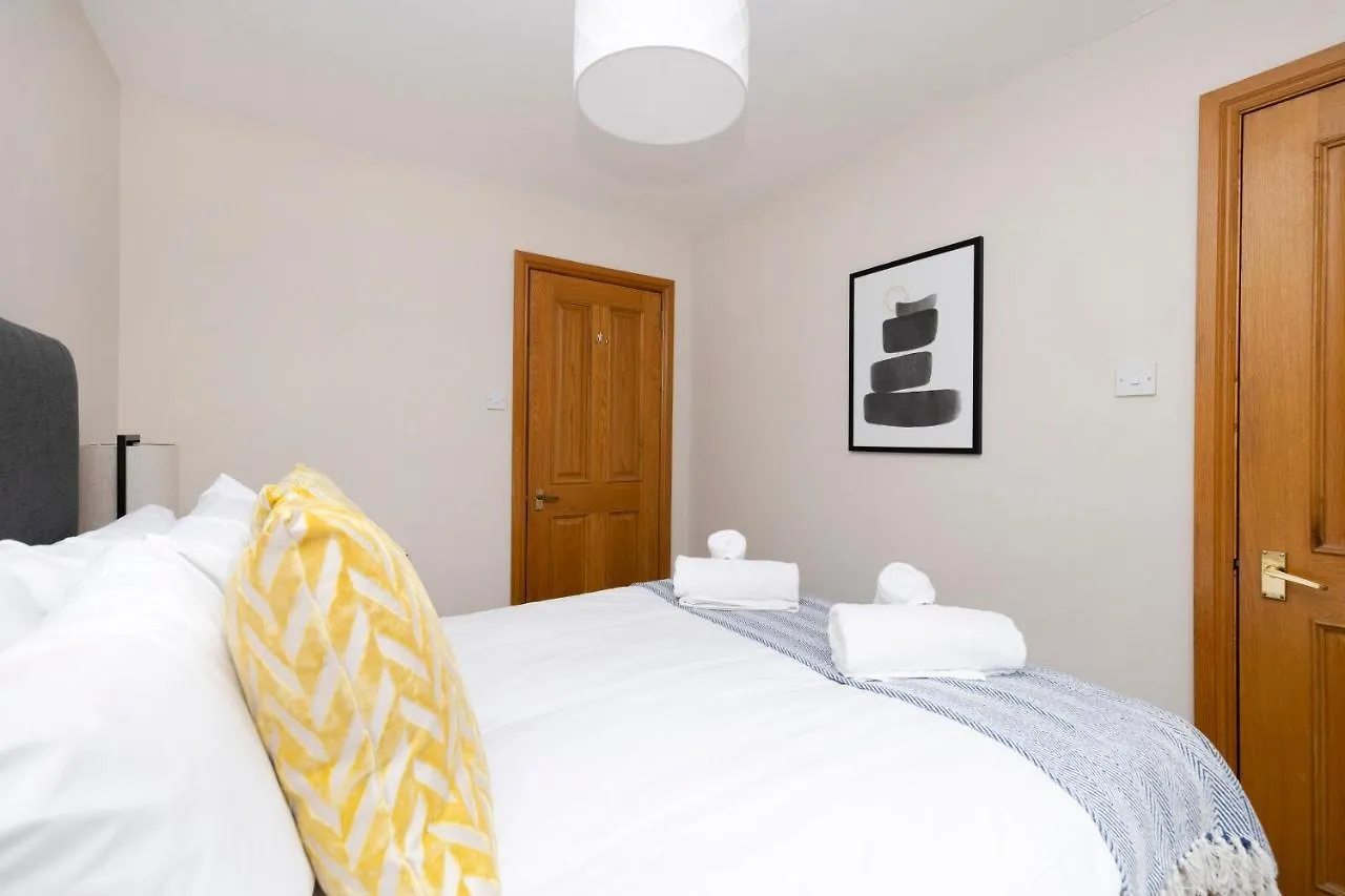 Apartment Joivy Bright And Cosy Flat Near The Scotland Gallery Edinburgh